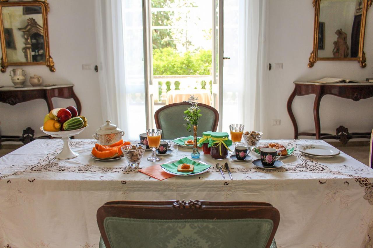 B&B Palazzo Sambiasi Lecce Buitenkant foto