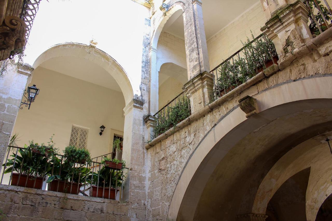 B&B Palazzo Sambiasi Lecce Buitenkant foto
