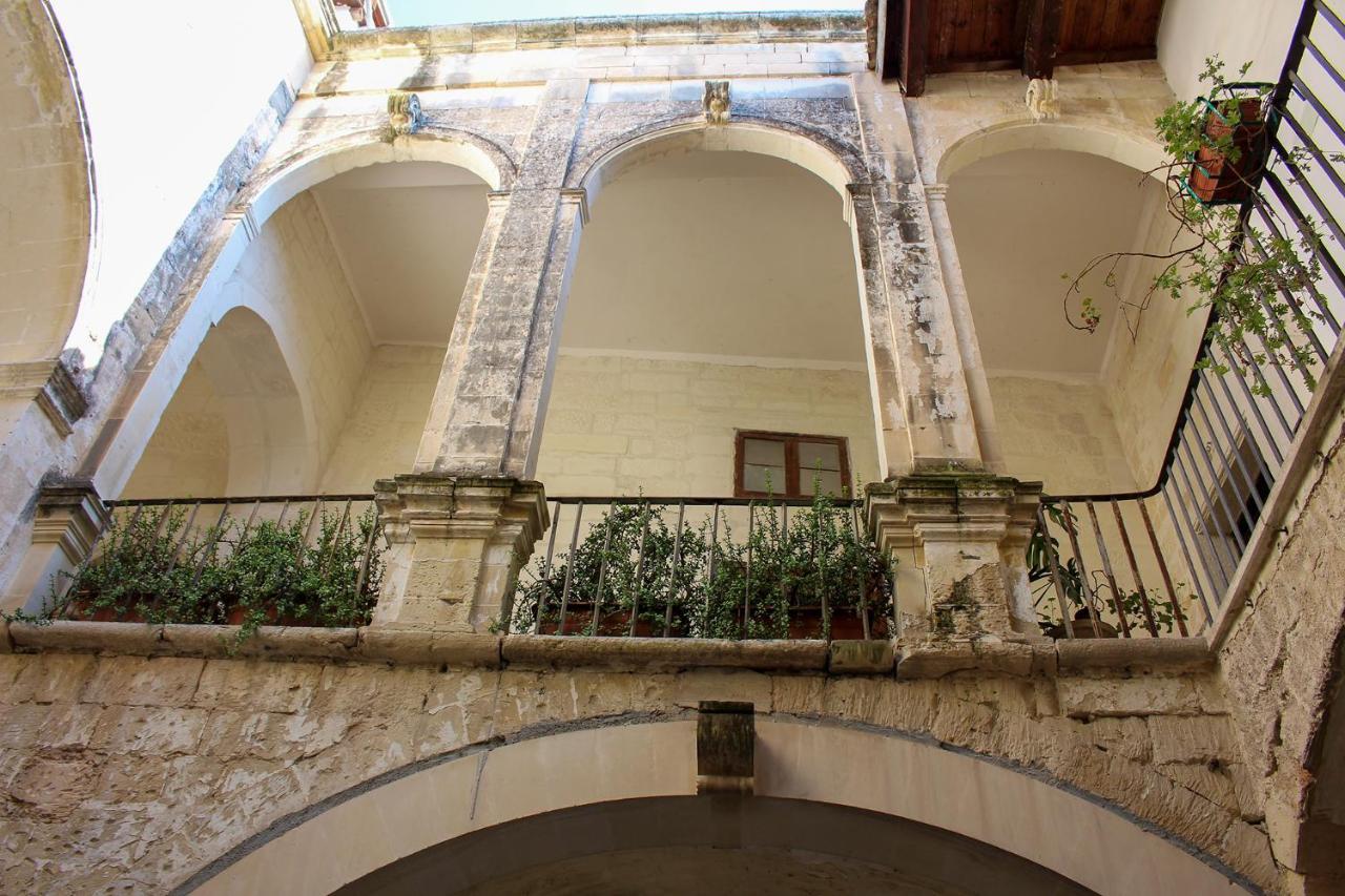 B&B Palazzo Sambiasi Lecce Buitenkant foto