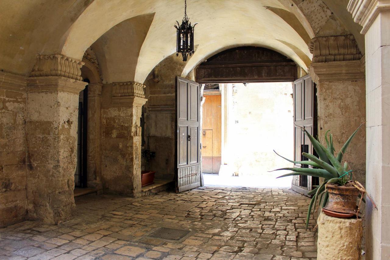 B&B Palazzo Sambiasi Lecce Buitenkant foto
