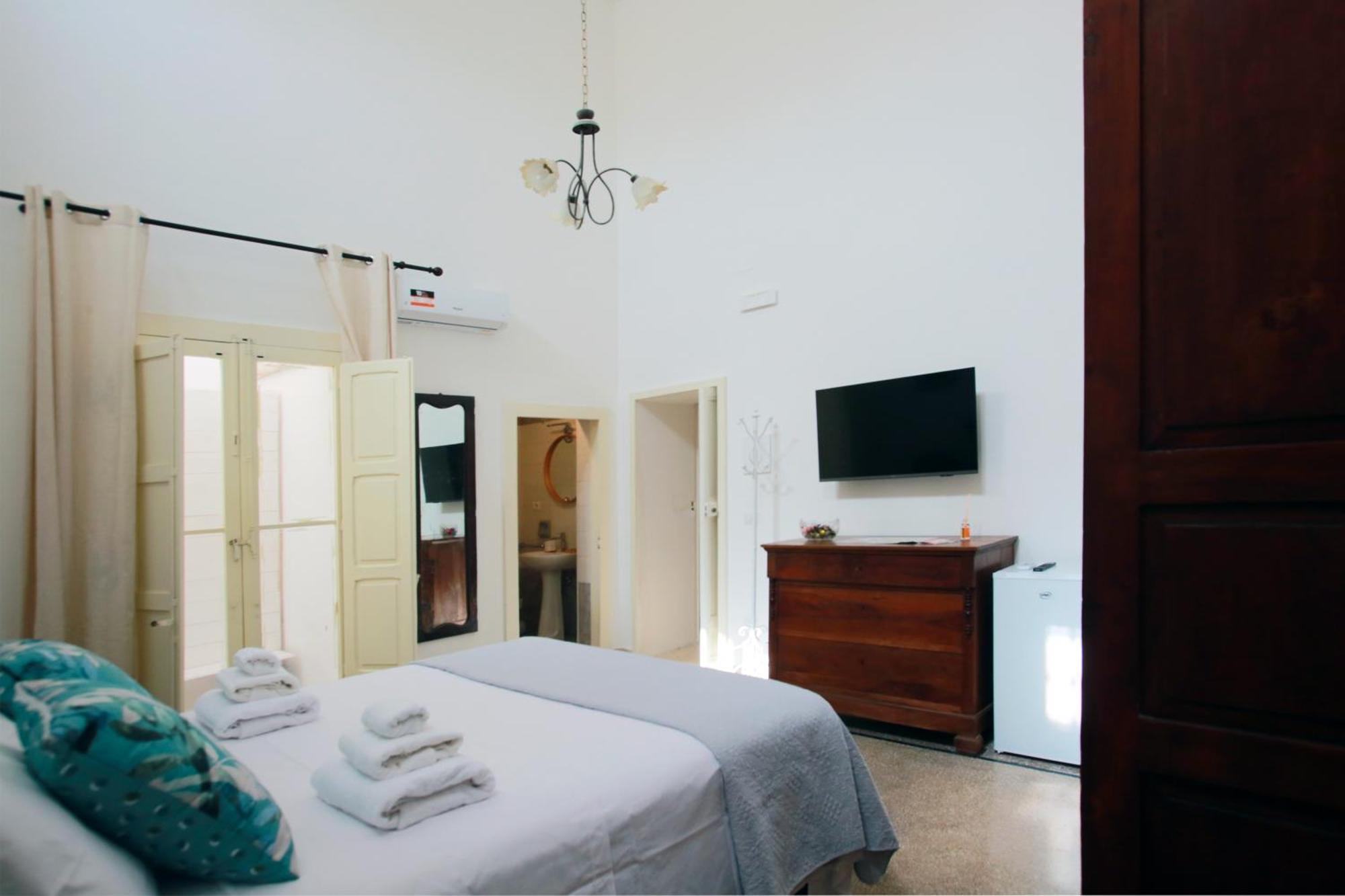 B&B Palazzo Sambiasi Lecce Buitenkant foto