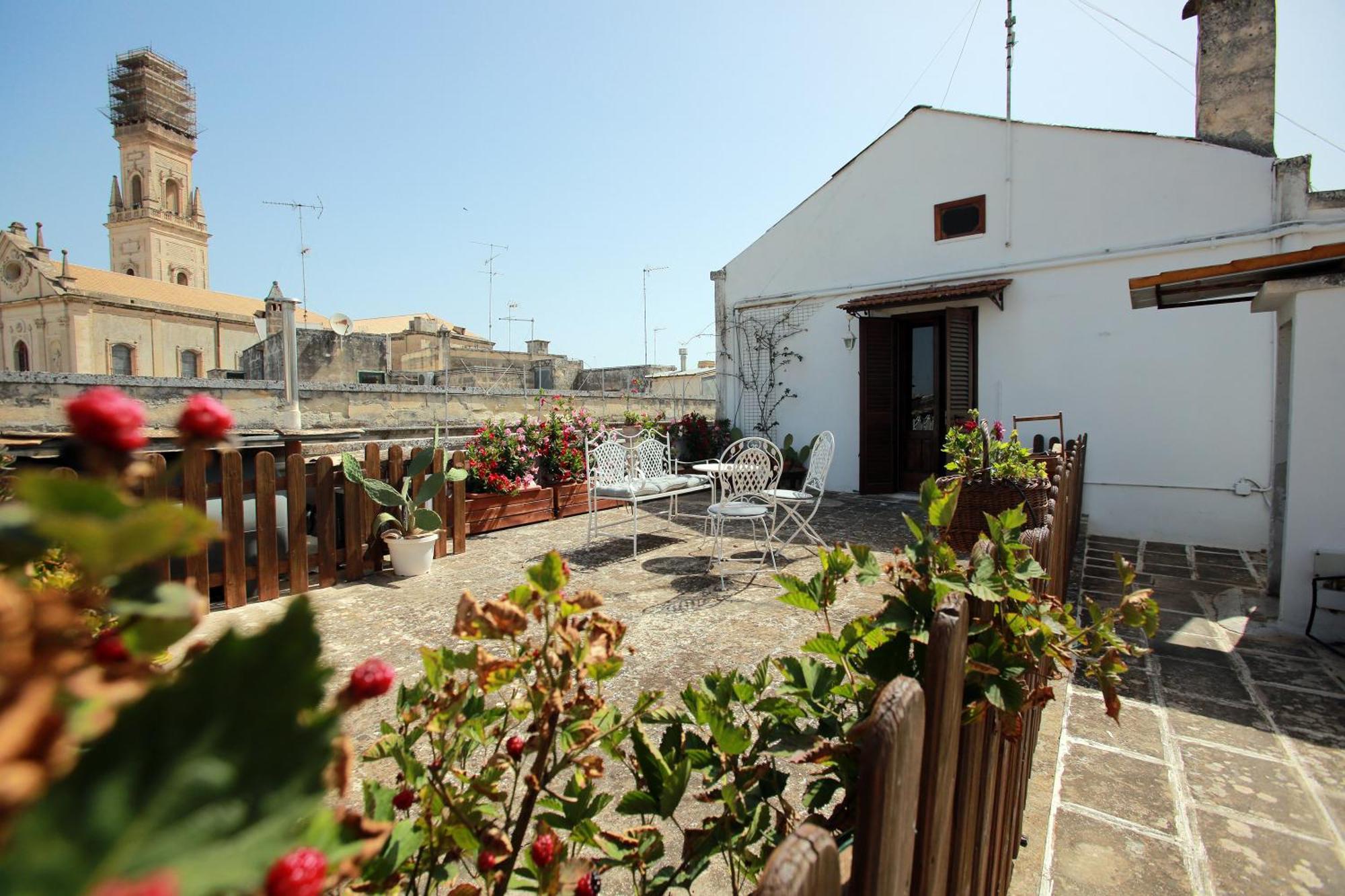 B&B Palazzo Sambiasi Lecce Buitenkant foto