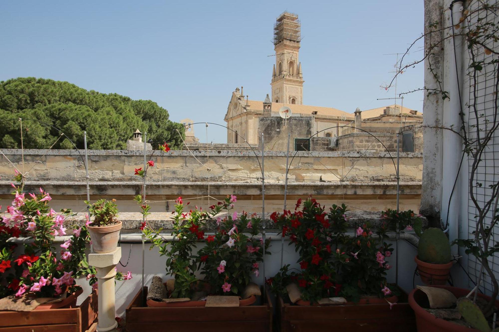 B&B Palazzo Sambiasi Lecce Buitenkant foto